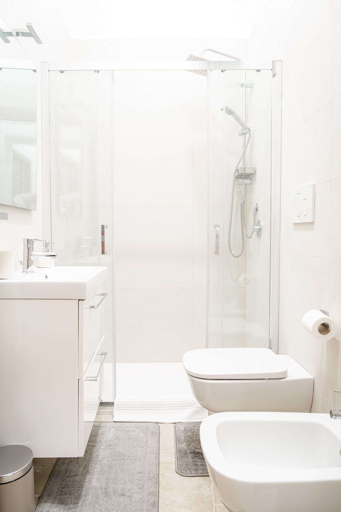 Bagno dell'appartamento con due camere da letto