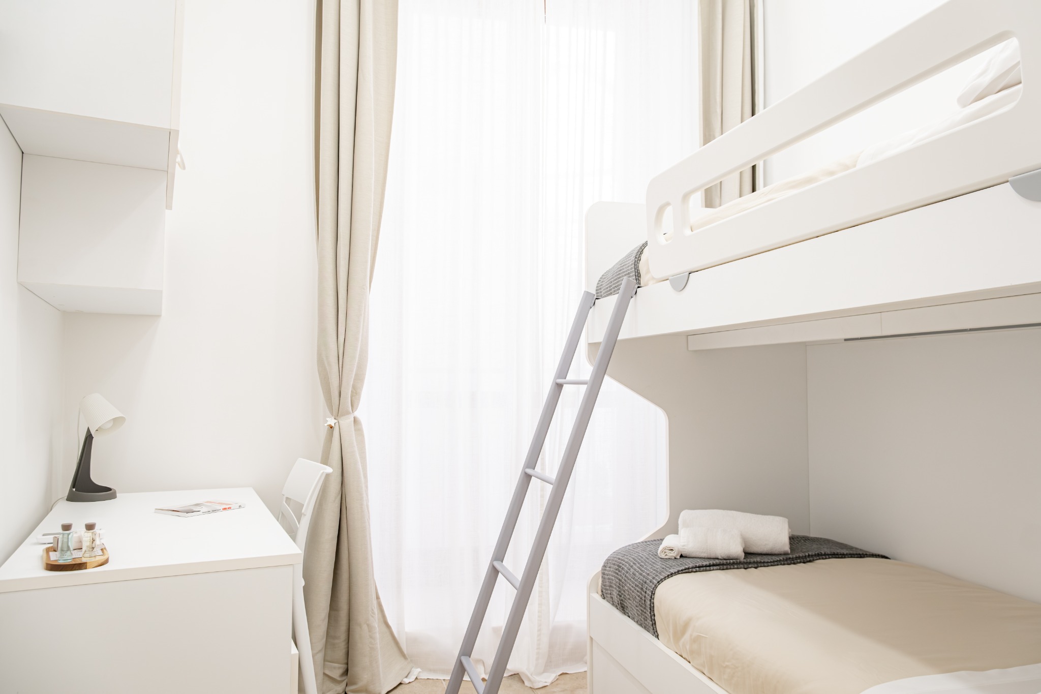 Seconda camera dell'appartamento con due camere da letto